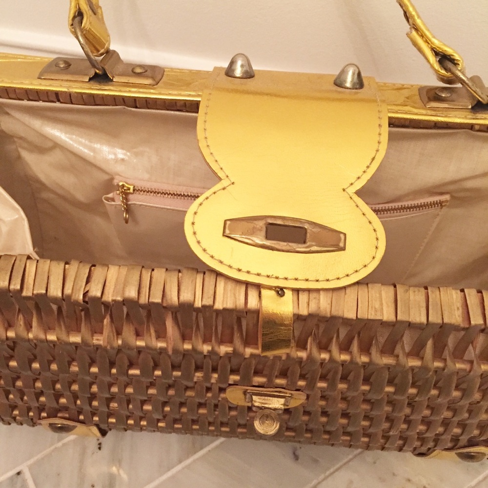 RARE great condition super CHIC Vintage Gold Handbag - Picture 3 of 4